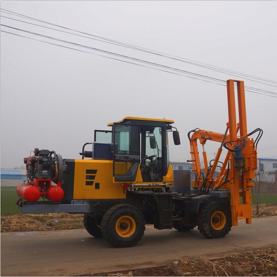 直銷裝載機(jī)護(hù)欄打樁機(jī)，高速護(hù)欄打樁機(jī)